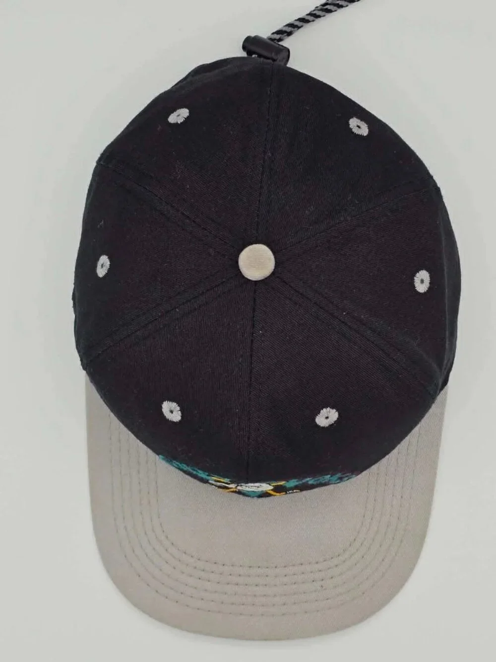 Anaheim Mighty Ducks Vintage 90s Cord Back #1 Apparel Hat  NHL Hockey Cap